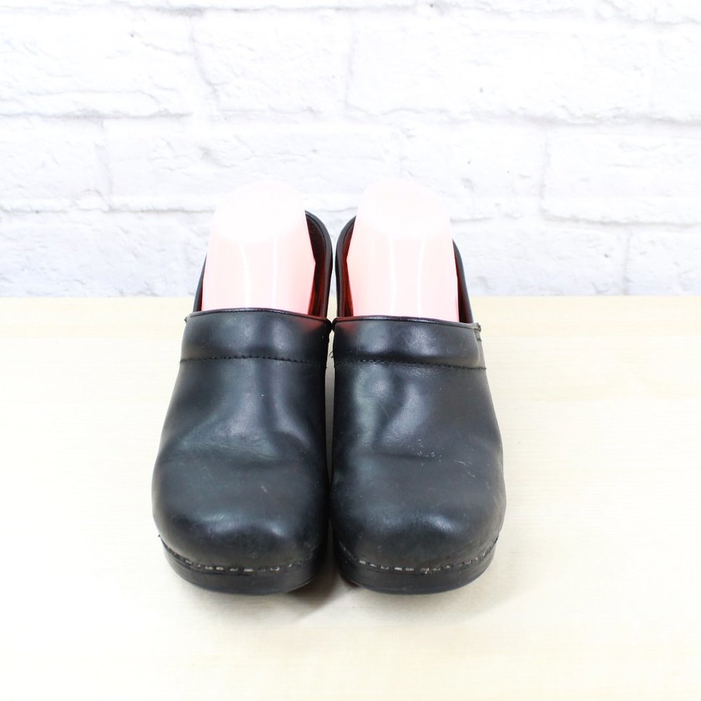 DANSKO Women's Matte Black Leather Professional Slip On Clogs Size 38 / 8 - Picture 5 of 9